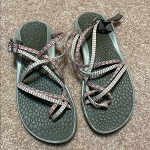 Women’s chacos
